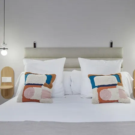 Daira Arena By Feelfree