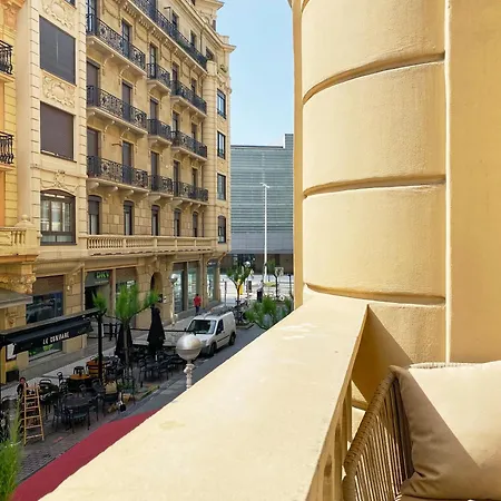 Daira Arena By Feelfree