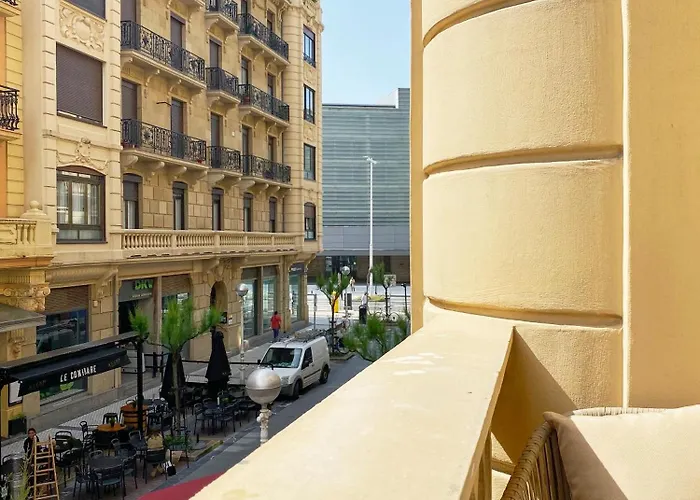 Daira Arena By Feelfree